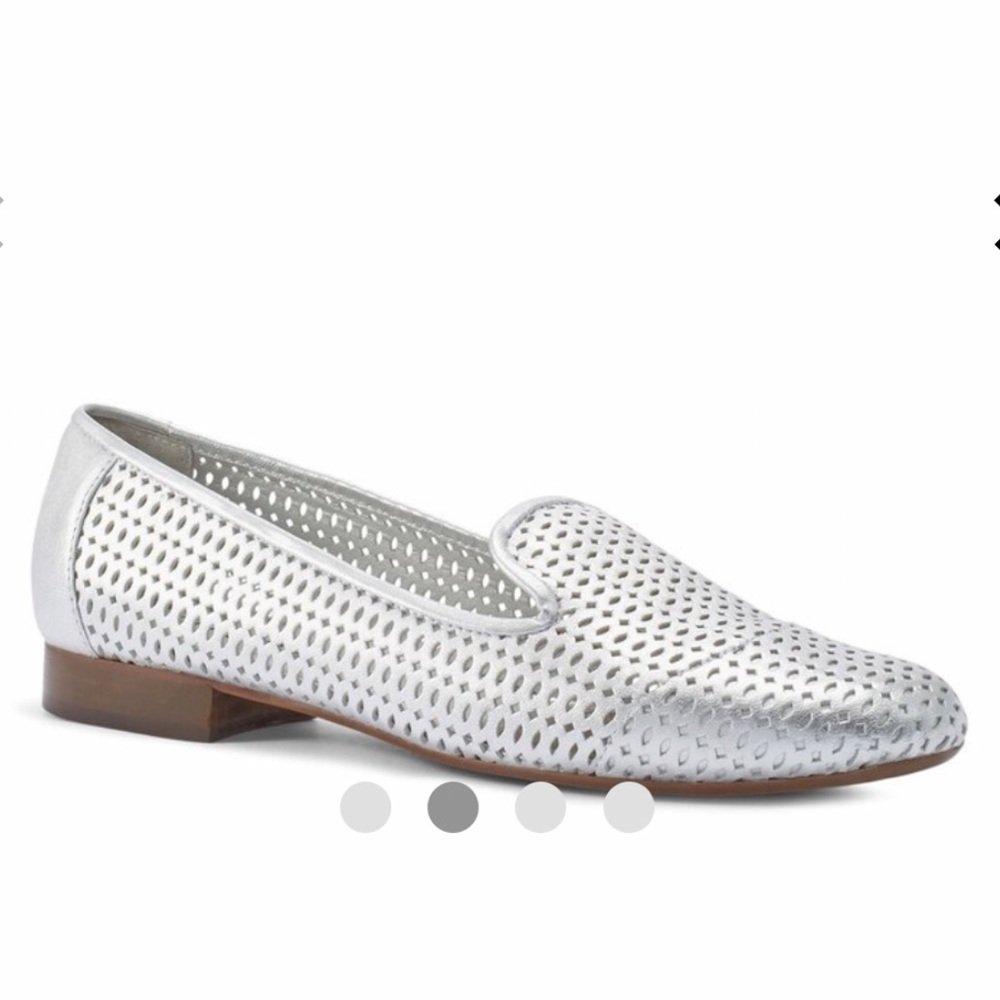 Chico’s Leather Silver Perforated Loafers size 9